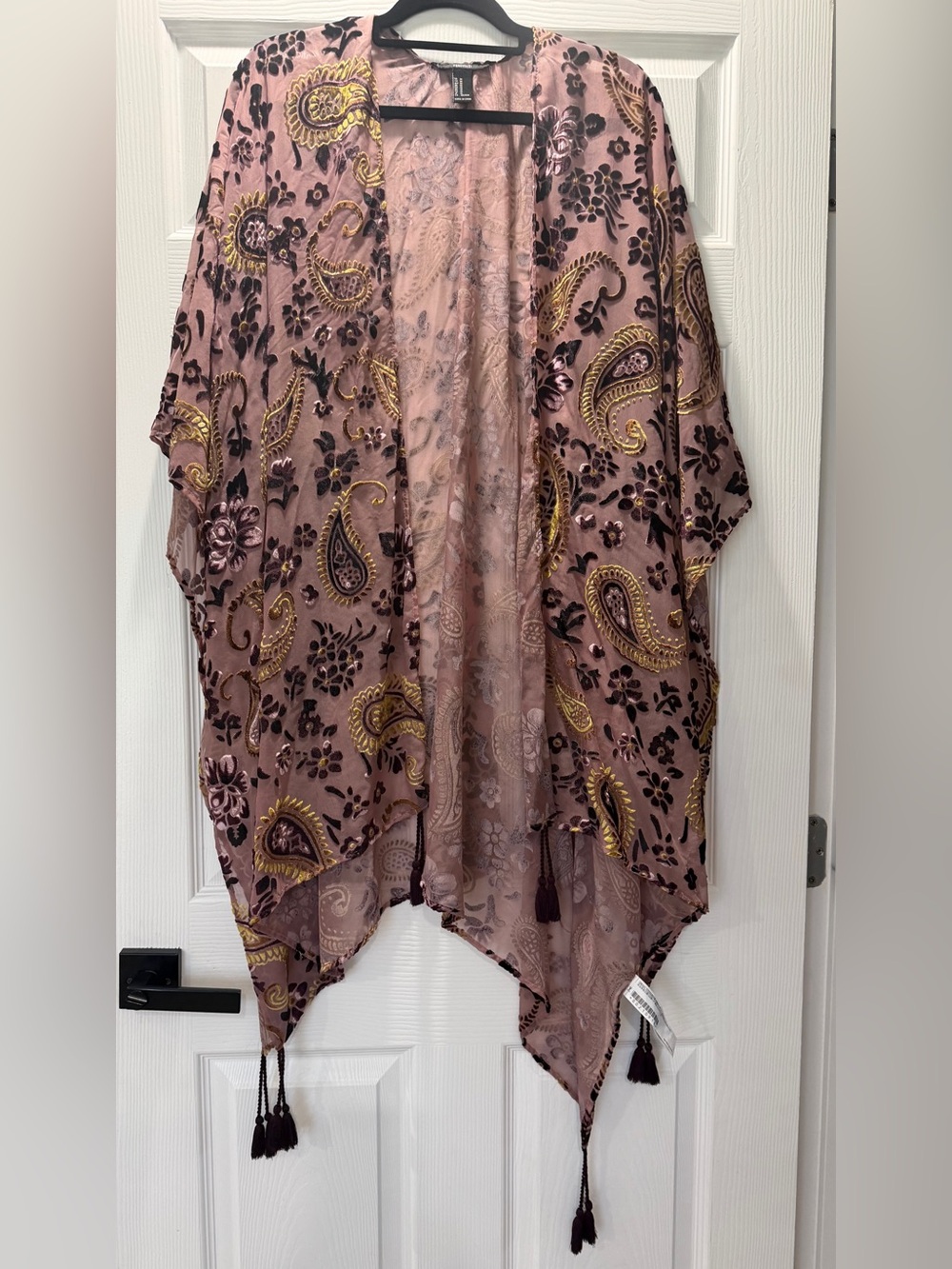 Forever 21 Mauve Paisley Embroidered Kimono with Gold Accents